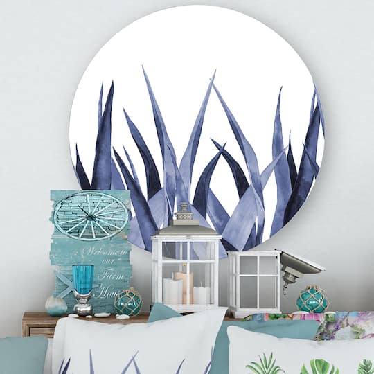 Designart - Navy Blue Agave Leaves - Traditional Metal Circle Wall Art